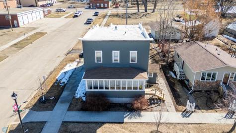 205 3rd Avenue SE Valley City ND 58072