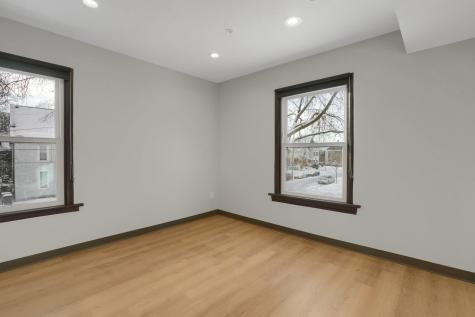 1129 8th Street SE Minneapolis MN 55414