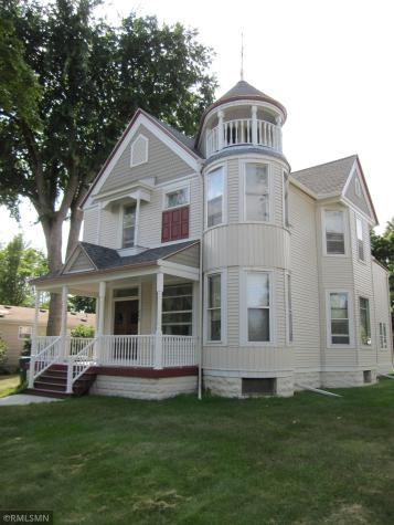 804 S 4th Street Saint Peter MN 56082