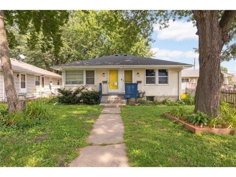 5104 Vincent Avenue N Minneapolis MN 55430