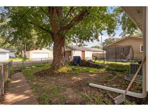 5104 Vincent Avenue N Minneapolis MN 55430