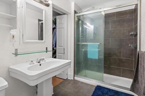 2531 California Street NE Minneapolis MN 55418
