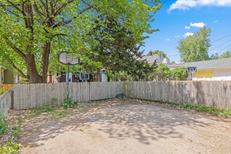 2531 California Street NE Minneapolis MN 55418