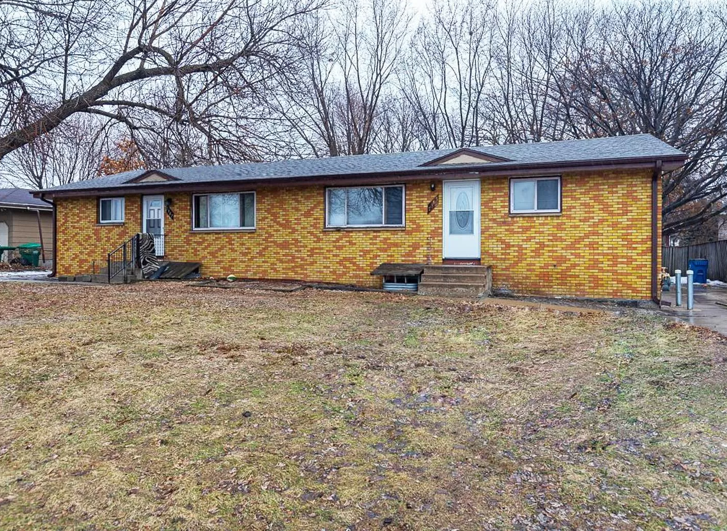 7385 University Avenue NE Fridley MN 55432