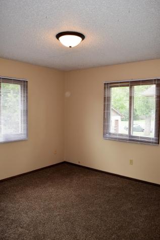 305-307 S 23rd Street S Fargo ND 58103