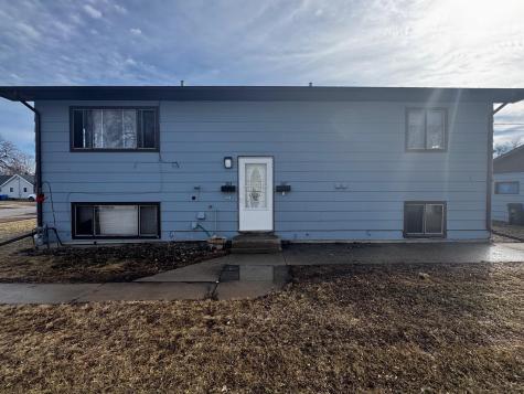 305-307 S 23rd Street S Fargo ND 58103