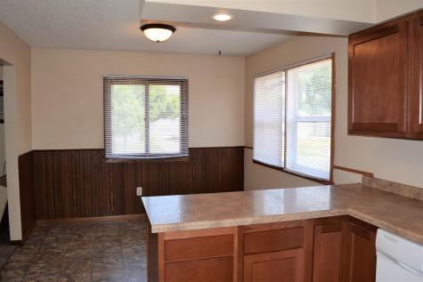 305-307 S 23rd Street S Fargo ND 58103