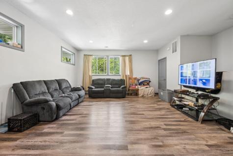 211 Belvidere Street E Saint Paul MN 55107