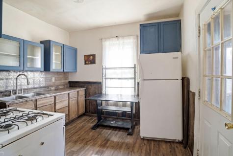 682 4th Street E Saint Paul MN 55106