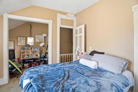 682 4th Street E Saint Paul MN 55106