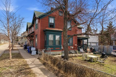 682 4th Street E Saint Paul MN 55106