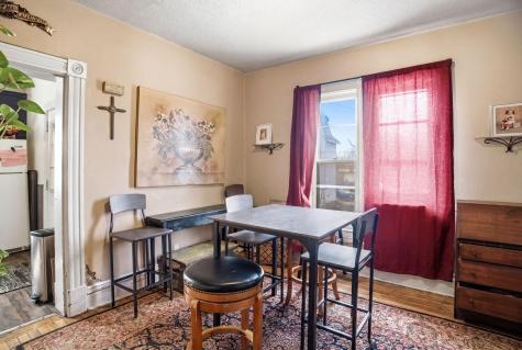 682 4th Street E Saint Paul MN 55106