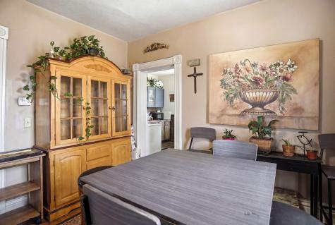 682 4th Street E Saint Paul MN 55106