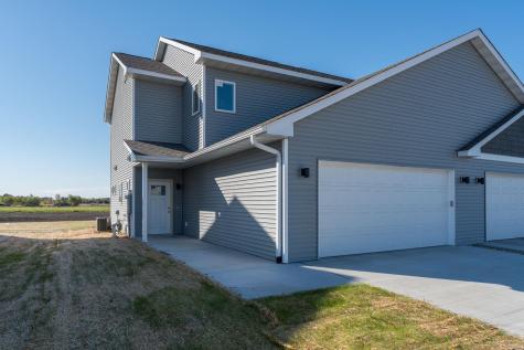 3201 & 3203 Noble Drive Mankato MN 56001