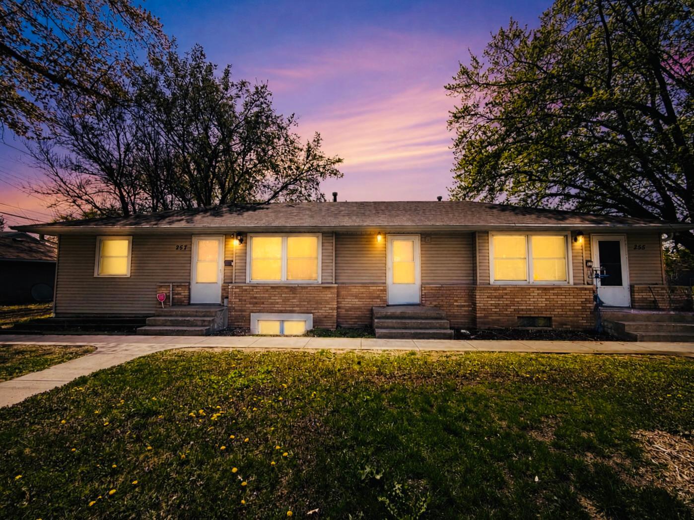 257 18th Avenue N Hopkins MN 55343