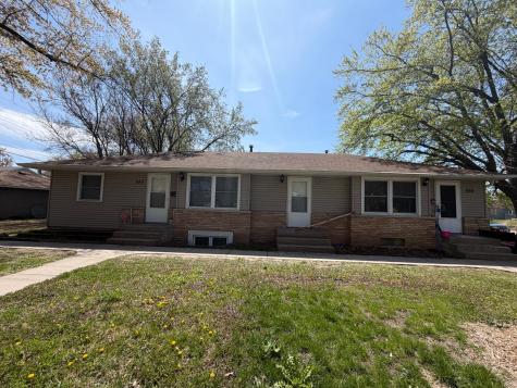 257 18th Avenue N Hopkins MN 55343