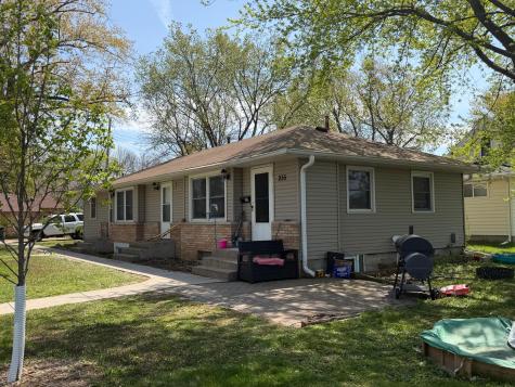 257 18th Avenue N Hopkins MN 55343