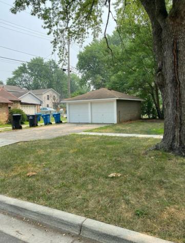 257 18th Avenue N Hopkins MN 55343