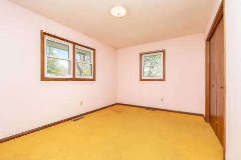 502 Vine Avenue W Montgomery MN 56069