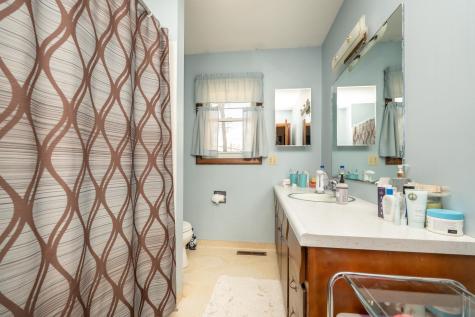 502 Vine Avenue W Montgomery MN 56069