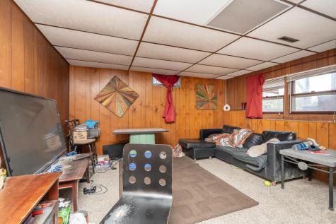 502 Vine Avenue W Montgomery MN 56069
