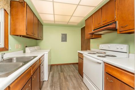 502 Vine Avenue W Montgomery MN 56069