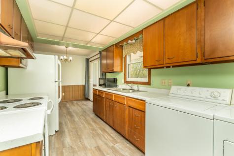 502 Vine Avenue W Montgomery MN 56069