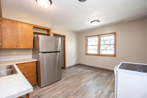 1409-1411 9th Avenue S Moorhead MN 56560