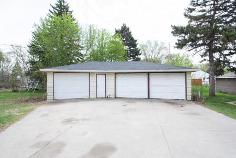 1409-1411 9th Avenue S Moorhead MN 56560
