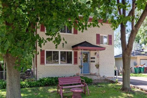3829 Lake Drive Avenue N Robbinsdale MN 55422