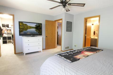 7818 Davidson Court Inver Grove Heights MN 55076