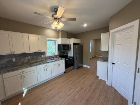 892 4th Street E Saint Paul MN 55106