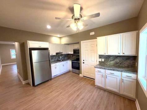 892 4th Street E Saint Paul MN 55106
