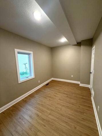 892 4th Street E Saint Paul MN 55106