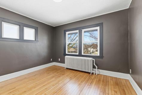 758 Reaney Avenue Saint Paul MN 55106