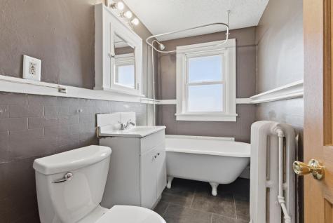 758 Reaney Avenue Saint Paul MN 55106