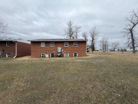 418 2nd Ave SW Hillsboro ND 58045