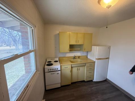 418 2nd Ave SW Hillsboro ND 58045