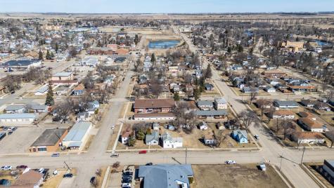405 2nd Street NE Valley City ND 58072
