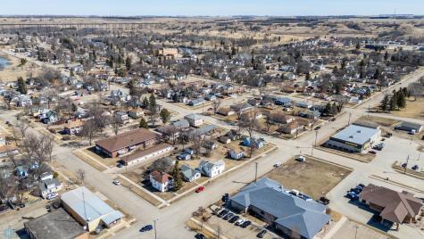 405 2nd Street NE Valley City ND 58072