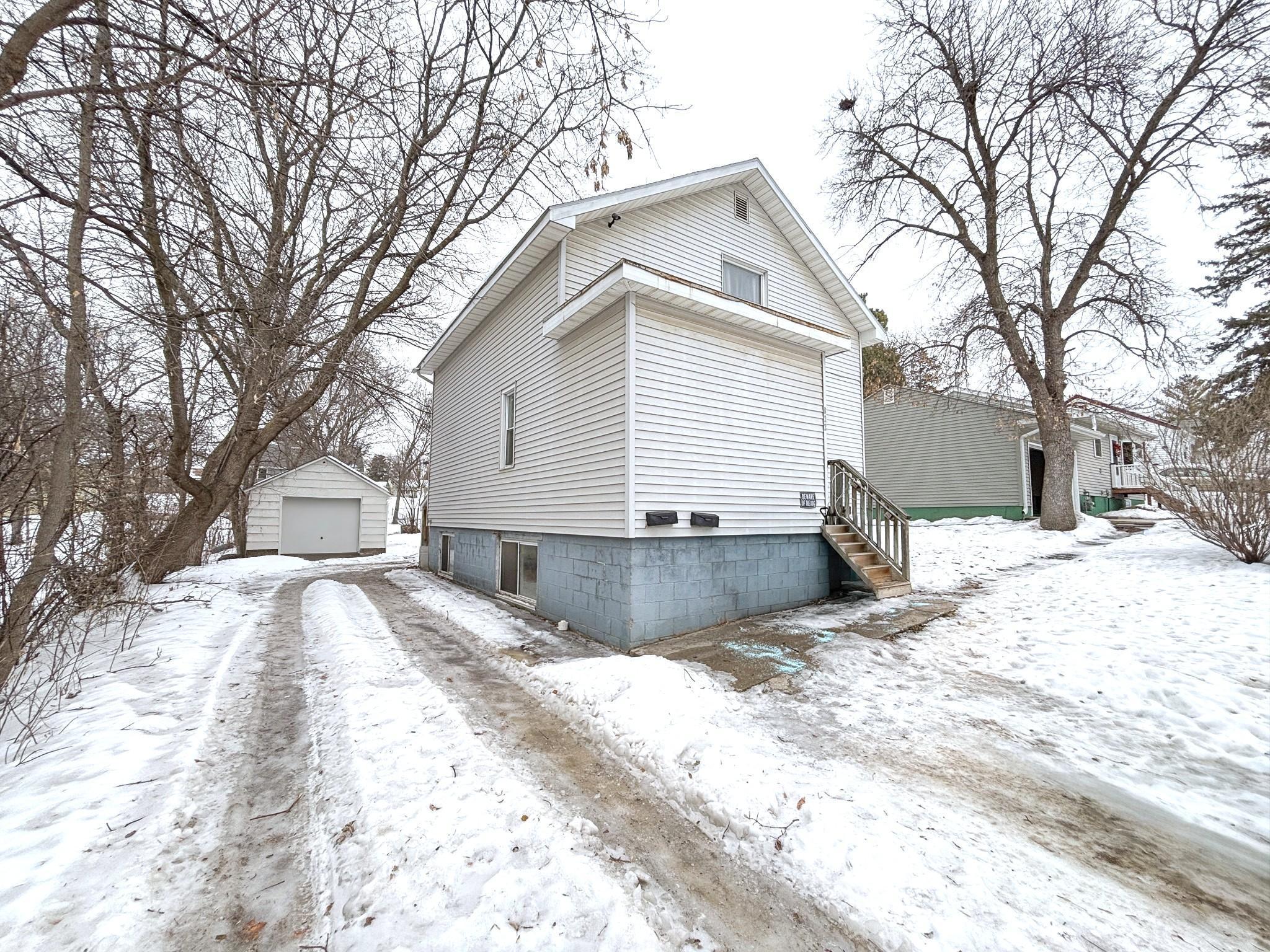 822 W Maple Avenue Fergus Falls MN 56537
