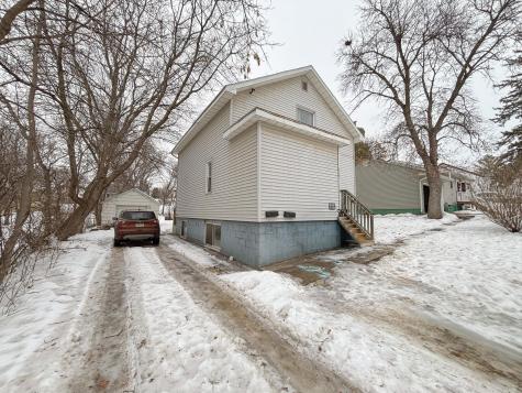 822 W Maple Avenue Fergus Falls MN 56537