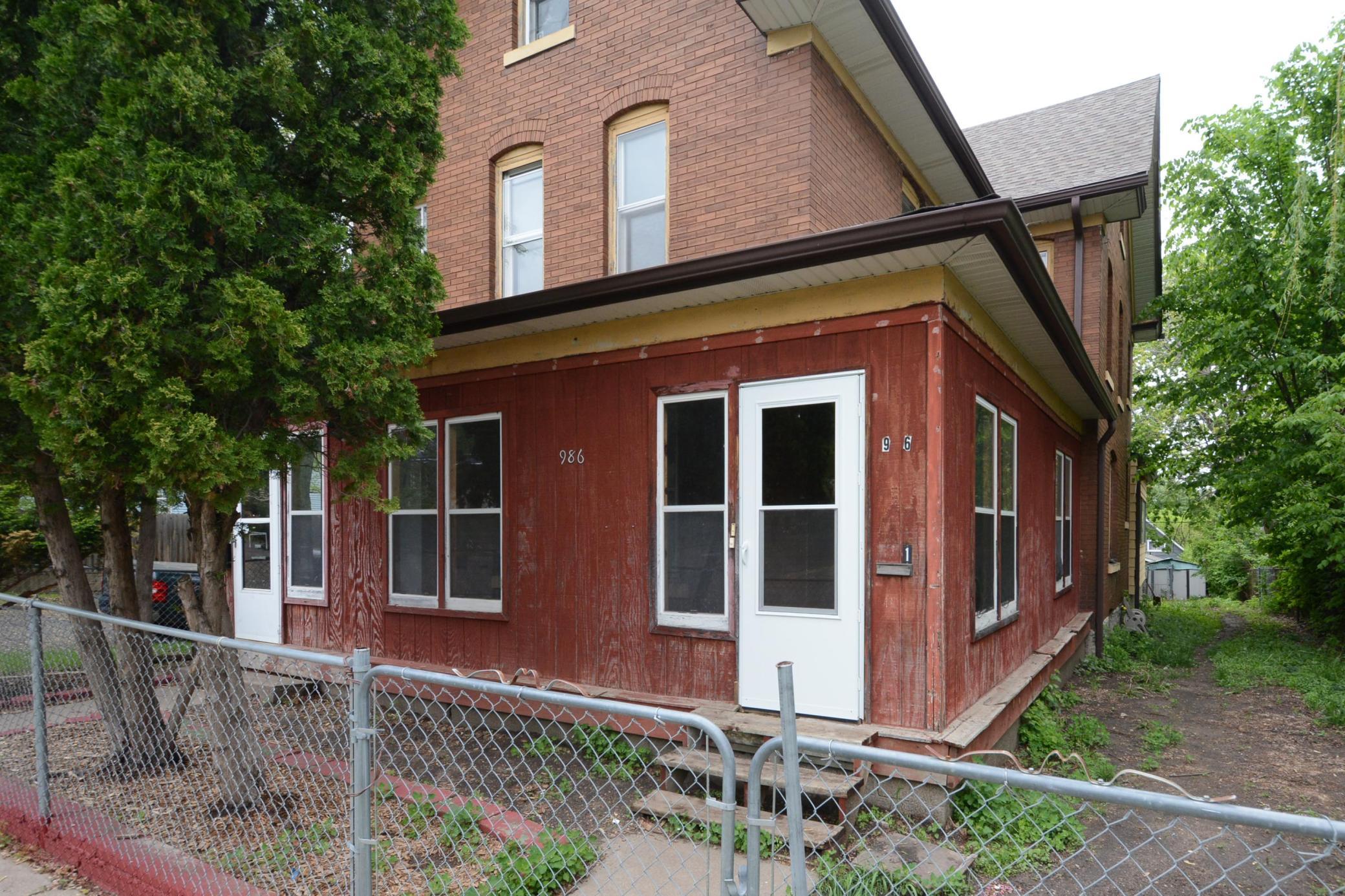 986 Galtier Street Saint Paul MN 55117