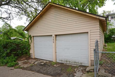 986 Galtier Street Saint Paul MN 55117