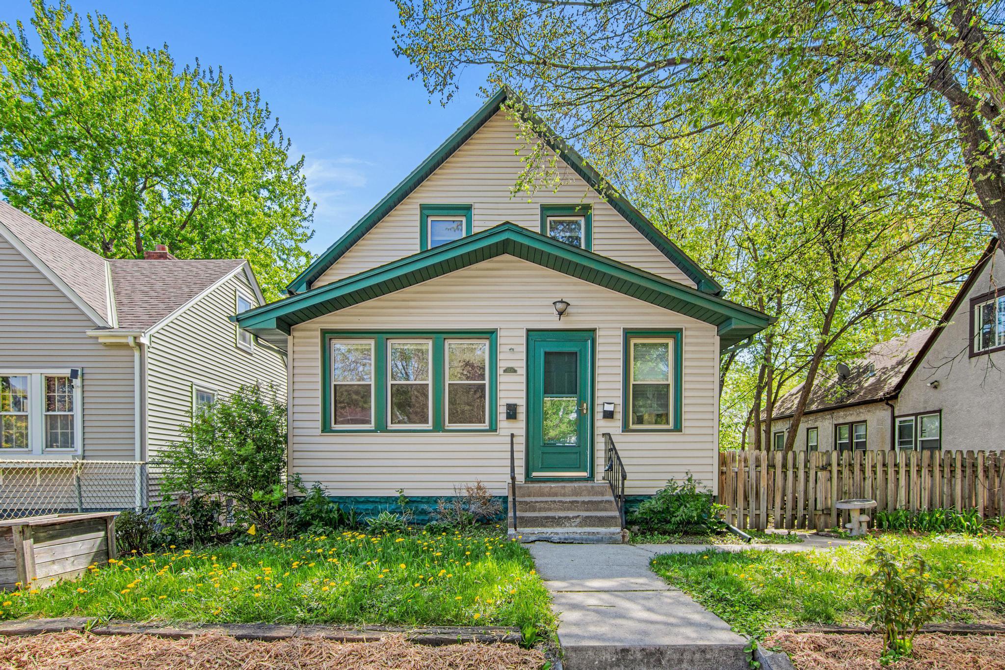 3236 James Avenue N Minneapolis MN 55412