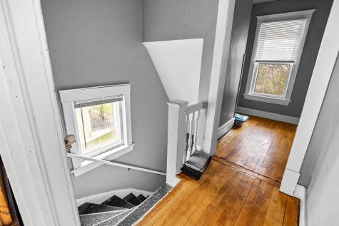 1122 E 5th Street Duluth MN 55805