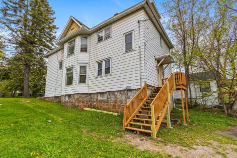 1122 E 5th Street Duluth MN 55805