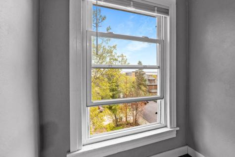1122 E 5th Street Duluth MN 55805