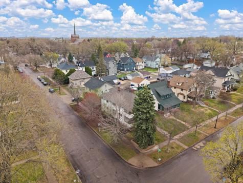 2017 Laurel Avenue Saint Paul MN 55104