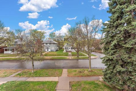 2017 Laurel Avenue Saint Paul MN 55104